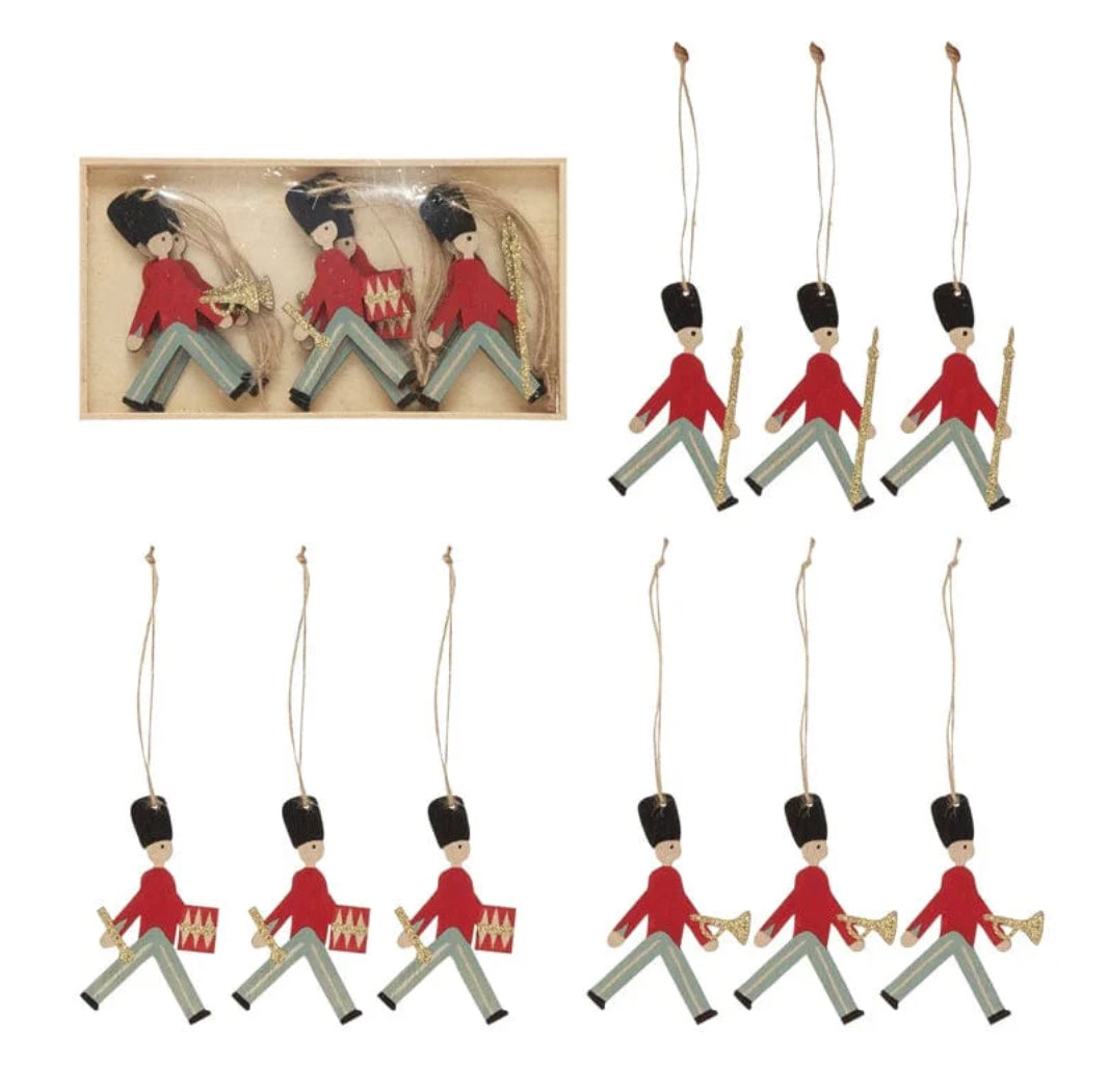 Set of 12 Wood Cut Soldiers