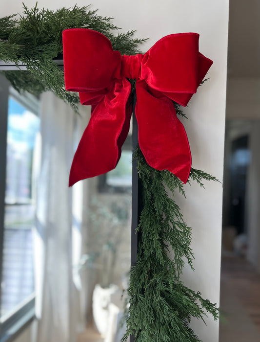 10" x 12" Classic Red Holiday Bow